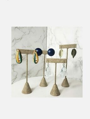 LOT OF VINTAGE PIERCED EARRINGS